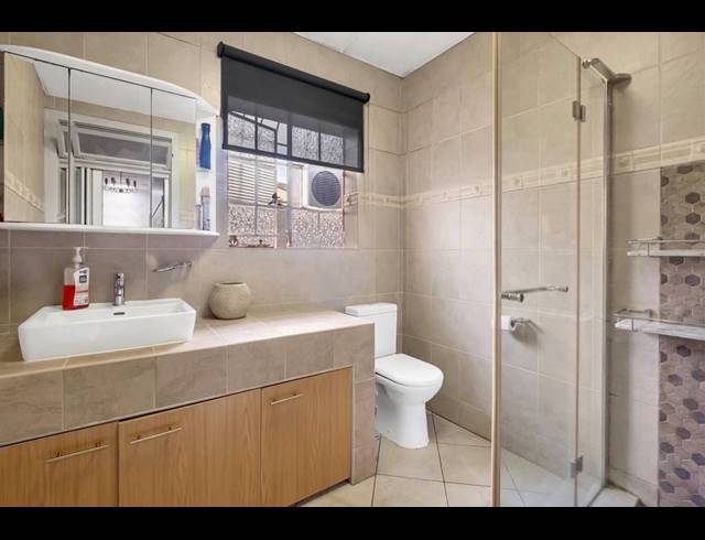 4 BEDROOM HOUSE FOR SALE IN GREENSIDE